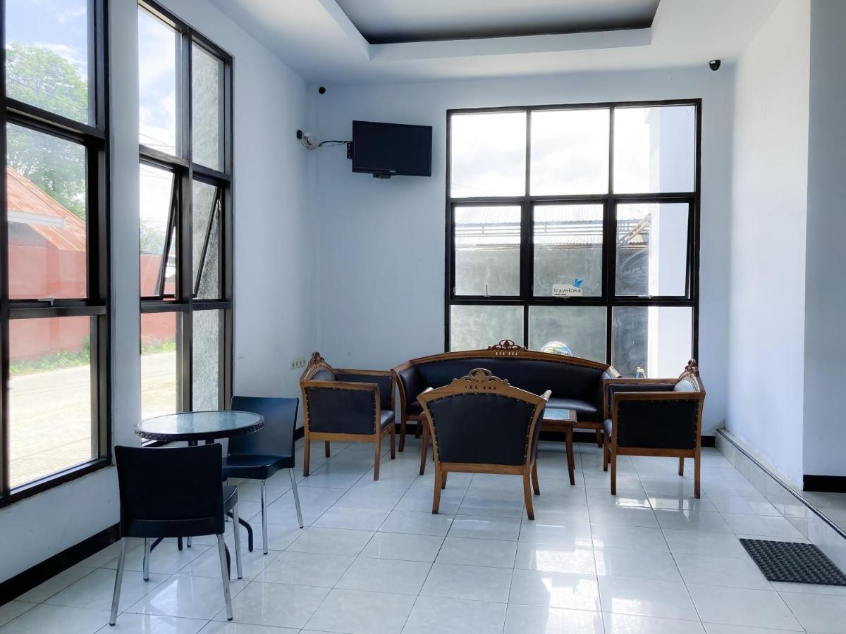 Wisma 88 Gorontalo Bagian luar foto